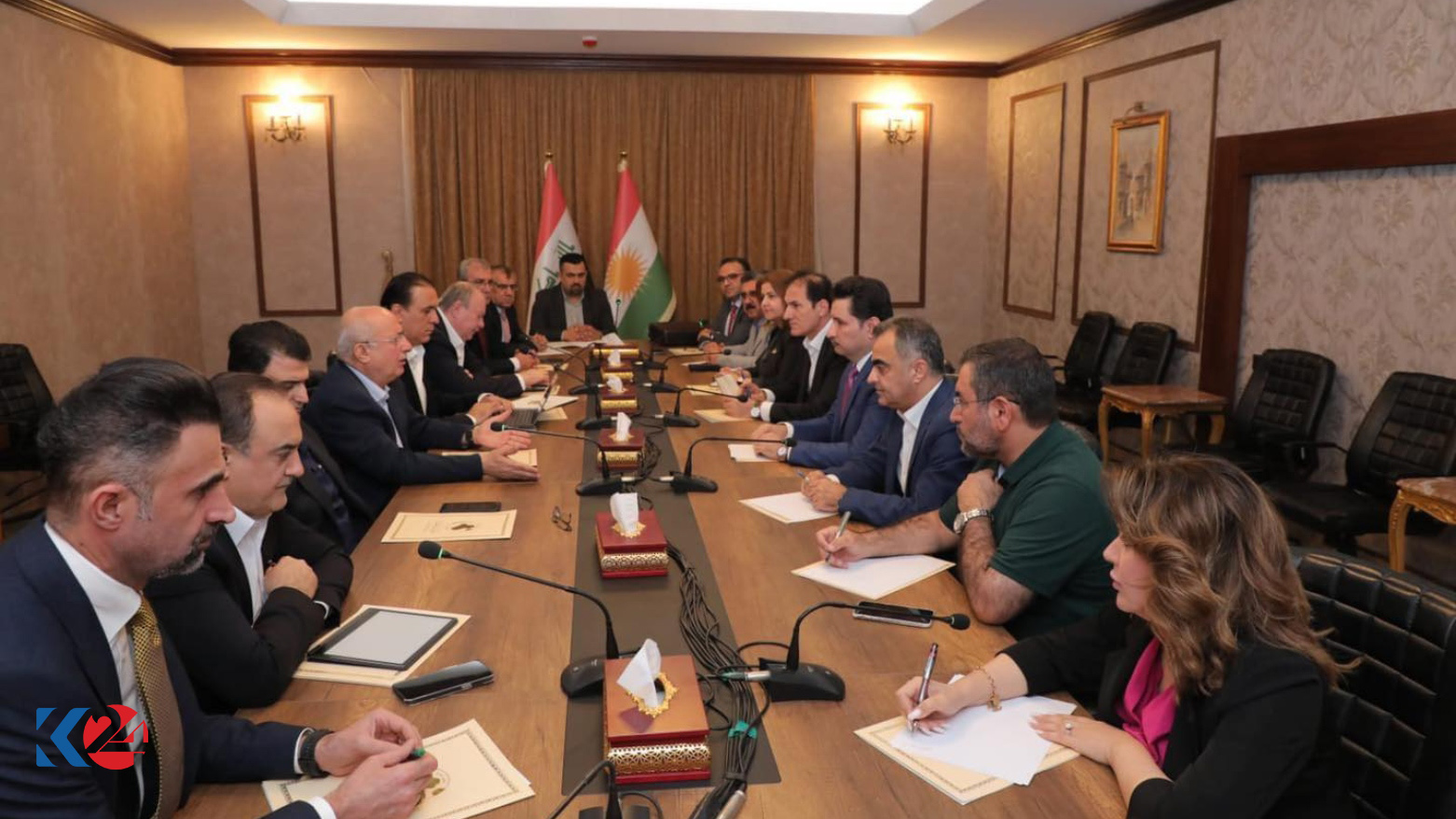 نشست هیئت مذاکرات دولت اقلیم کوردستان و روسای فراکسیون‌های کوردستانی در مجلس نمایندگان عراق