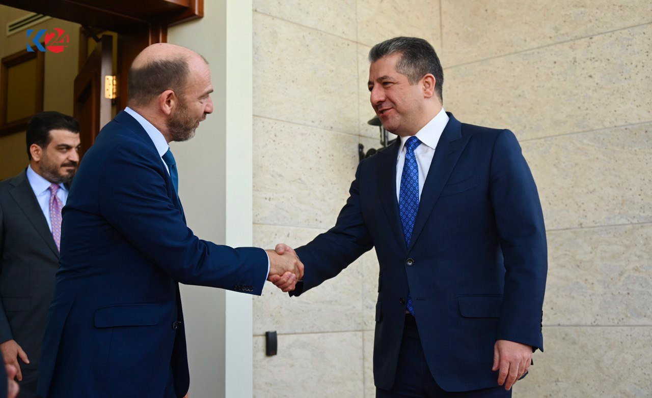 Kurdistan Region Prime Minister Masrour Barzani (right) shaking hands with Serge Dickschen, the new ambassador of Belgium to Jordan and Iraq, Oct. 18, 2023. (Photo: KRG)