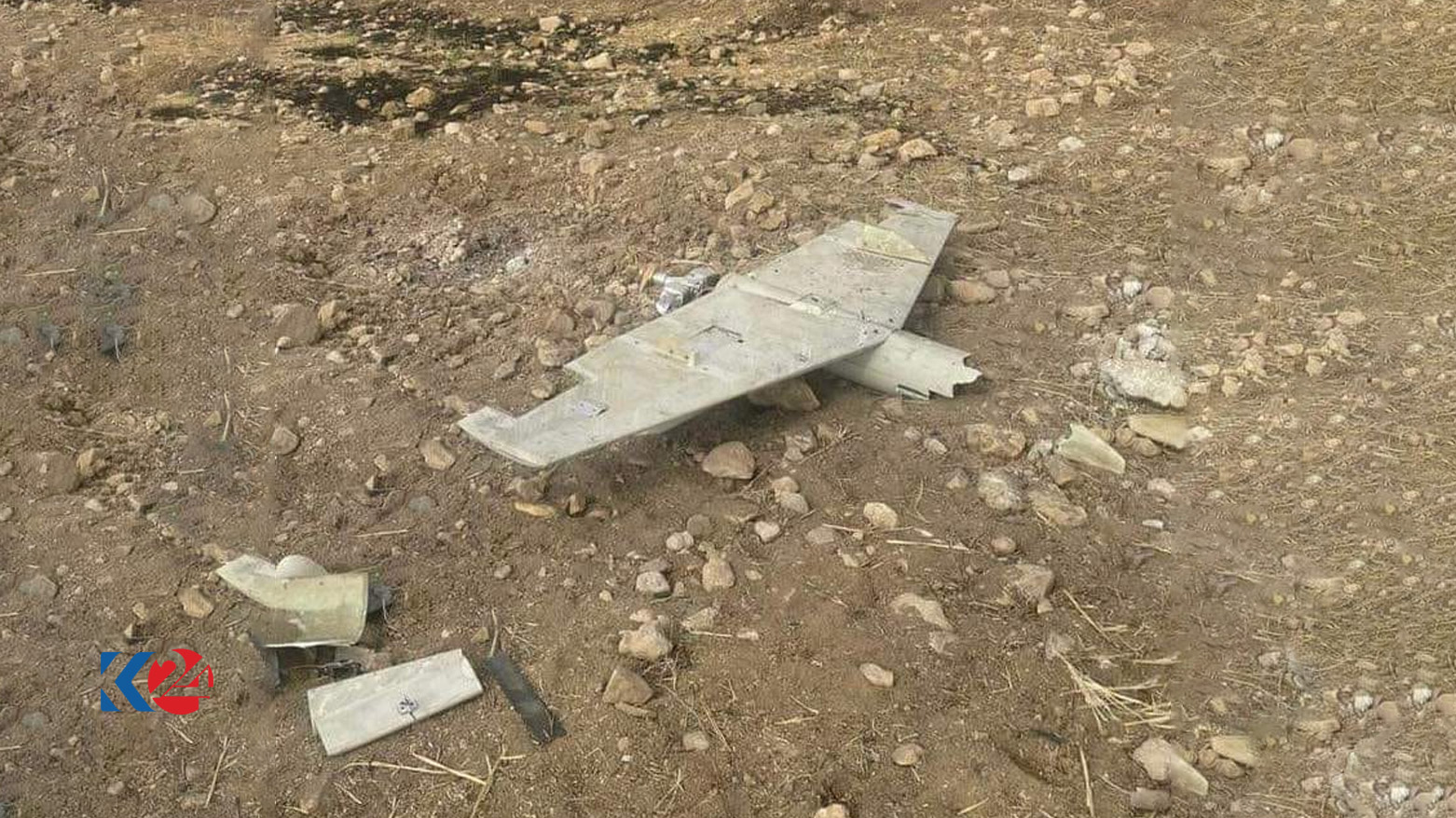 بقايا الطائرة المُسيّرة المُفخخة التي وقعت في قضاء حرير بأربيل