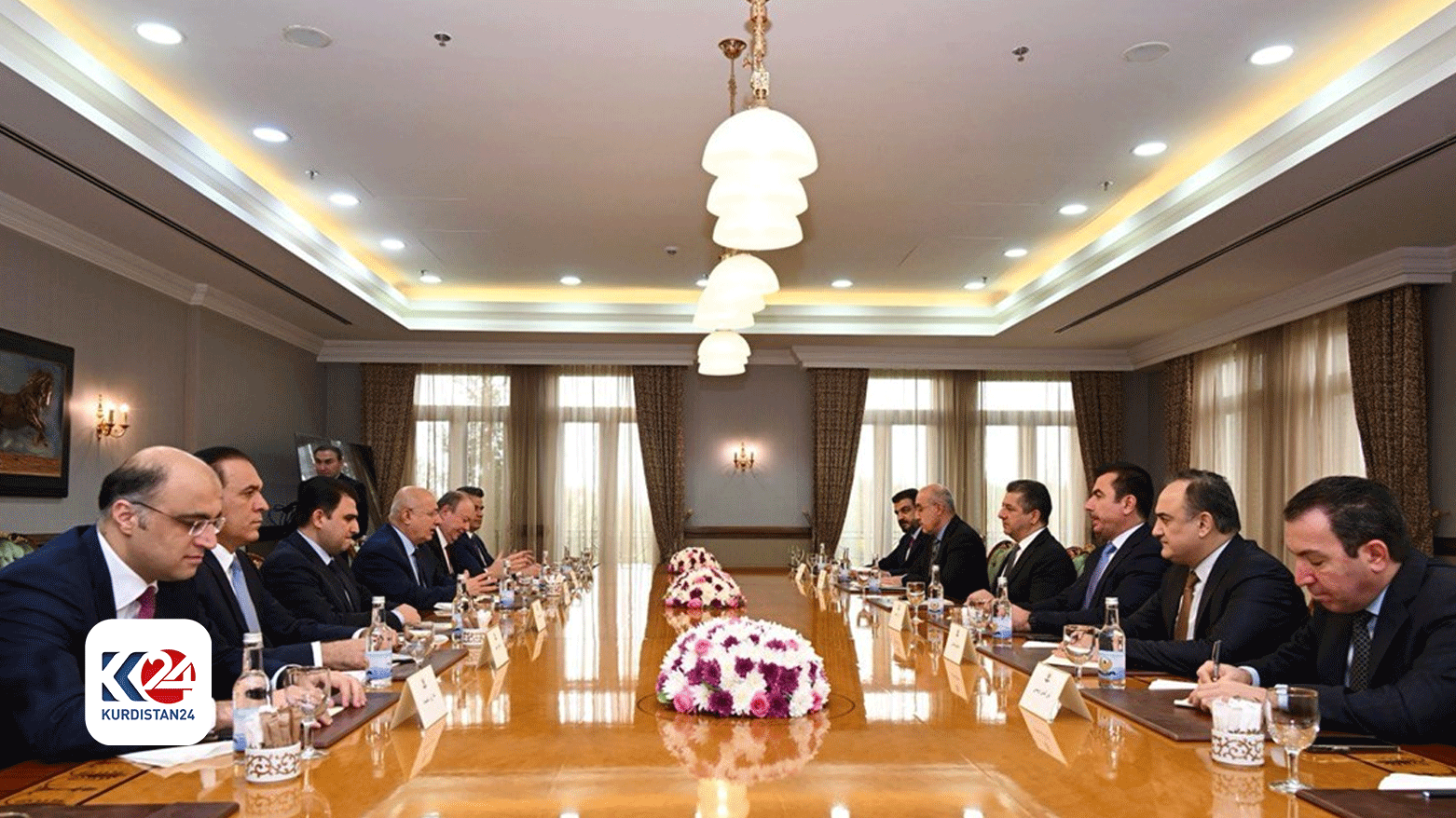 The meeting of Kurdistan Region Prime Minister Masrour Barzani (fourth from right) with the KRG's Baghdad delegation, Oct. 22, 2023. (Photo: KRG)