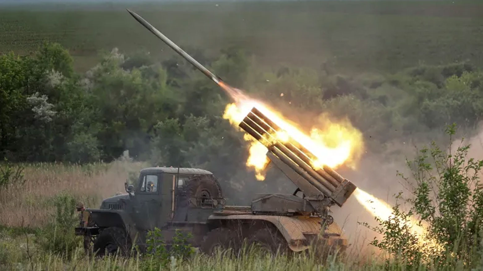 ئۆکرانیا: موشەکێک و زیاتر لە 10 فڕۆکەی بێفڕۆکەوانی رووسیامان خستە خوارەوە