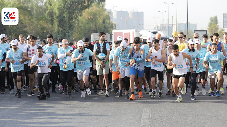 Contestants begin running as the race begins, Oct. 27, 2023. (Photo: Kurdistan 24) 