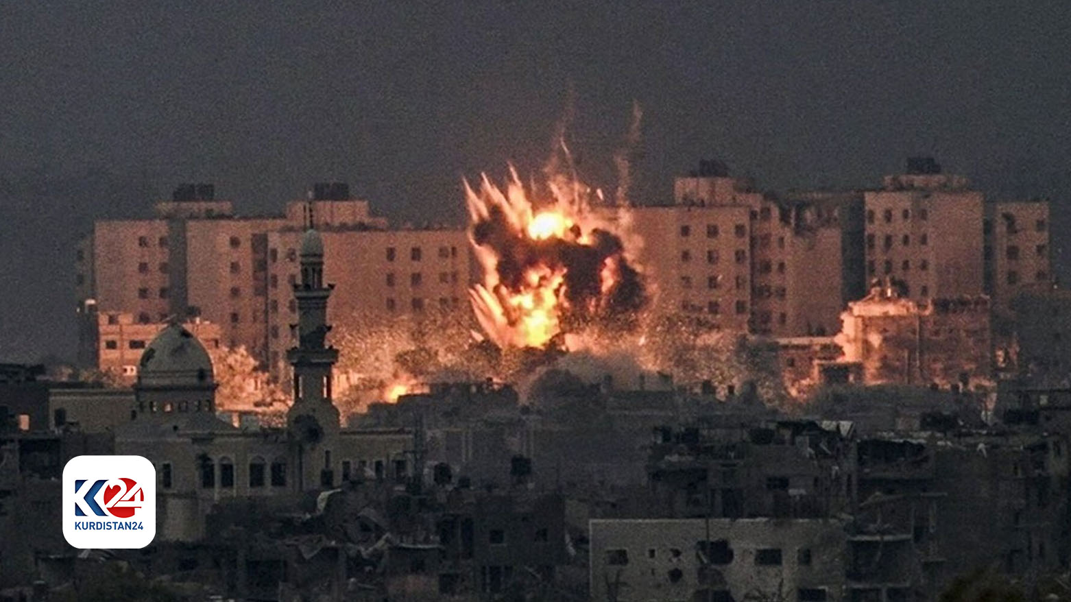 مشاهد من القصف الإسرائيلي على قطاع غزة
