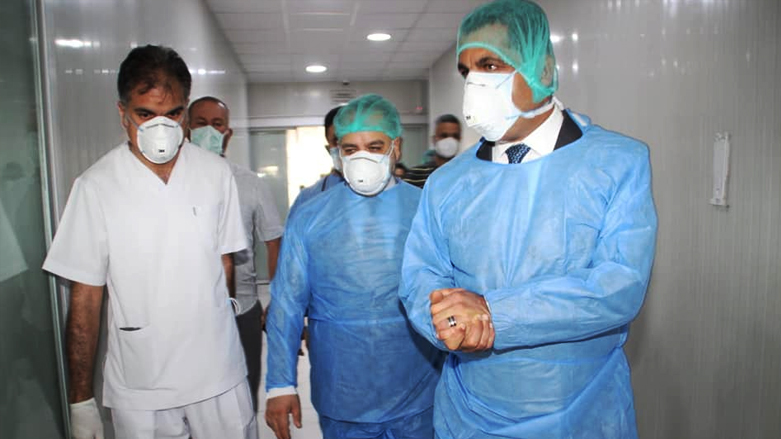 Kurdistan Region Health Minister Saman al-Barzinjy on a hospital inspection tour. (Photo: Archive)