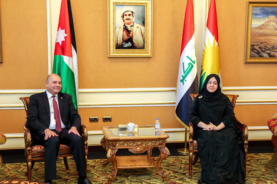 سەرۆکی پەرلەمانی کوردستان لە فڕۆکەخانەی نێودەوڵەتی هەولێر پێشوازی لە سەرۆکی پەرلەمانی ئوردن کرد - 5/9/2021