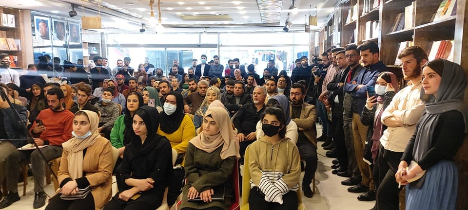 Audience at a literary event hosted in Ashti Serko's bookstore. (Photo: Goran Sabah Ghafour/K24)