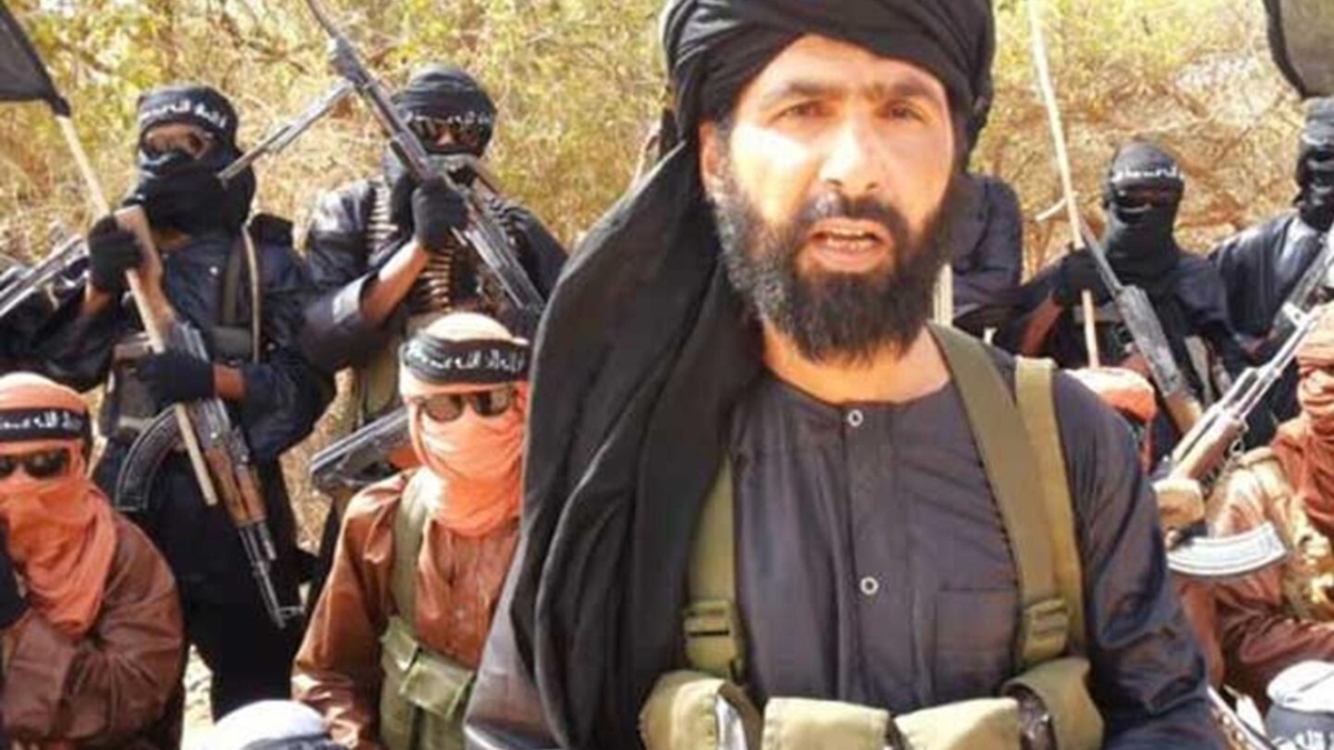 الرئيس الفرنسي: القوات الفرنسية قتلت قائد داعش عدنان أبو وليد الصحراوي