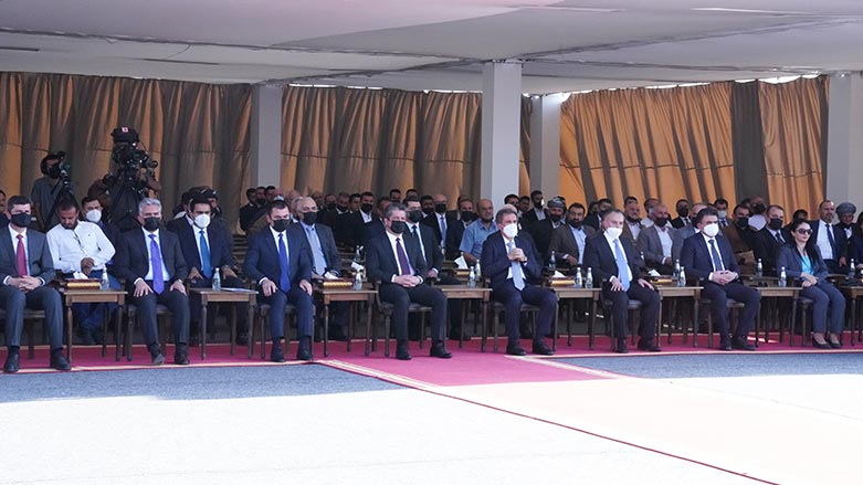 دیمه&zwnj;نی به&zwnj;شێك له&zwnj; ئاماده&zwnj;بووان