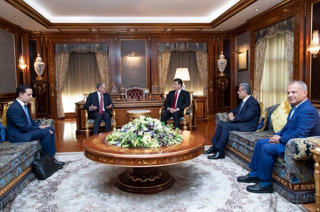 نێچيرڤان بارزانى، سه‌رۆكى هه‌رێمى كوردستان، پێشوازى له‌ 