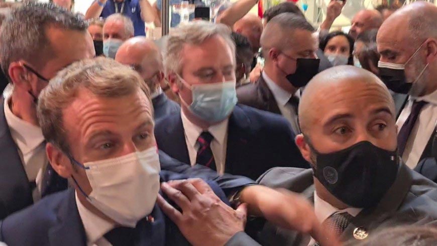 macron2