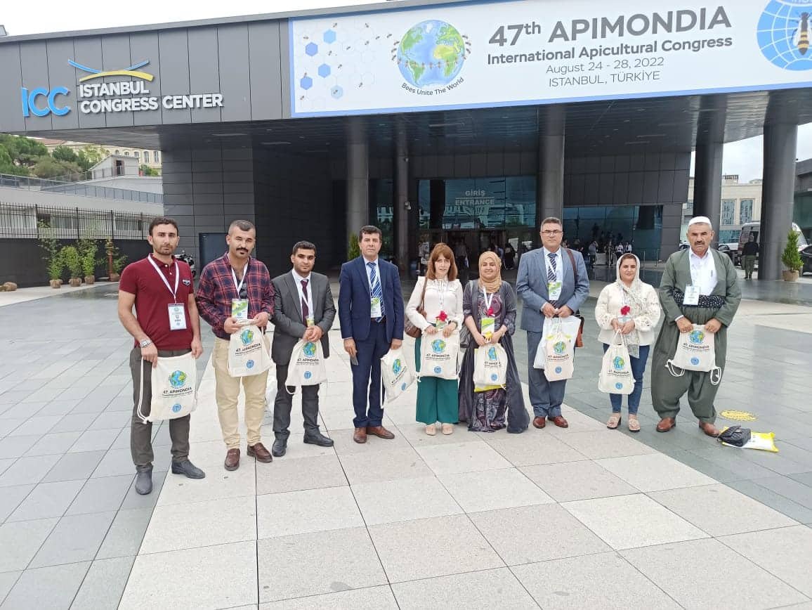 هیئت نمایندگی انجمن زنبورداران اقلیم کوردستان در چهل و هفتمین کنگره جهانی زنبور عسل (آپی موندیا) در استانبول 