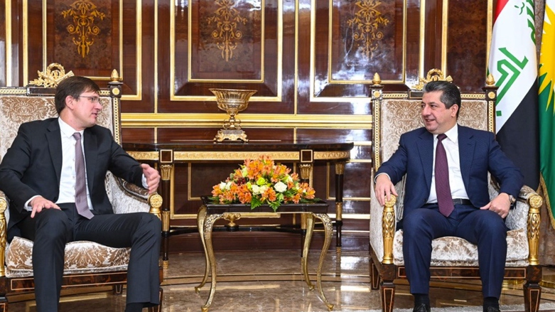 Kurdistan Region Prime Minister Masrour Barzani received Maxim Rubin, the new Russian Consul General to Erbil, September 14, 2022. (Photo: KRG)