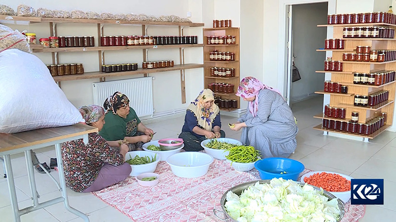 Fîgen bi berhemên xwe markeya xwe ya xwarekan çêkiriye