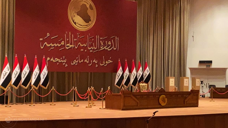 11 نائباً مستقلاً يرفضون حضور جلسة البرلمان الخاصة بالتصويت على استقالة الحلبوسي