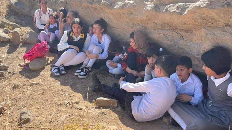 ژماره‌یه‌ك قوتابی قوتابخانه‌ی كه‌مپی په‌نابه‌رانی رۆژهه‌ڵاتی كوردستان له‌ كۆیه‌