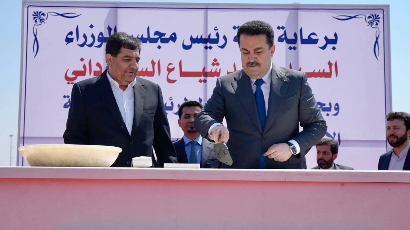 گذاشتن سنگ بنای اتصال راه‌آهن عراق و ایران توسط نخست‌وزیر عراق فدرال و معاون اول رئیس جمهوری ایران