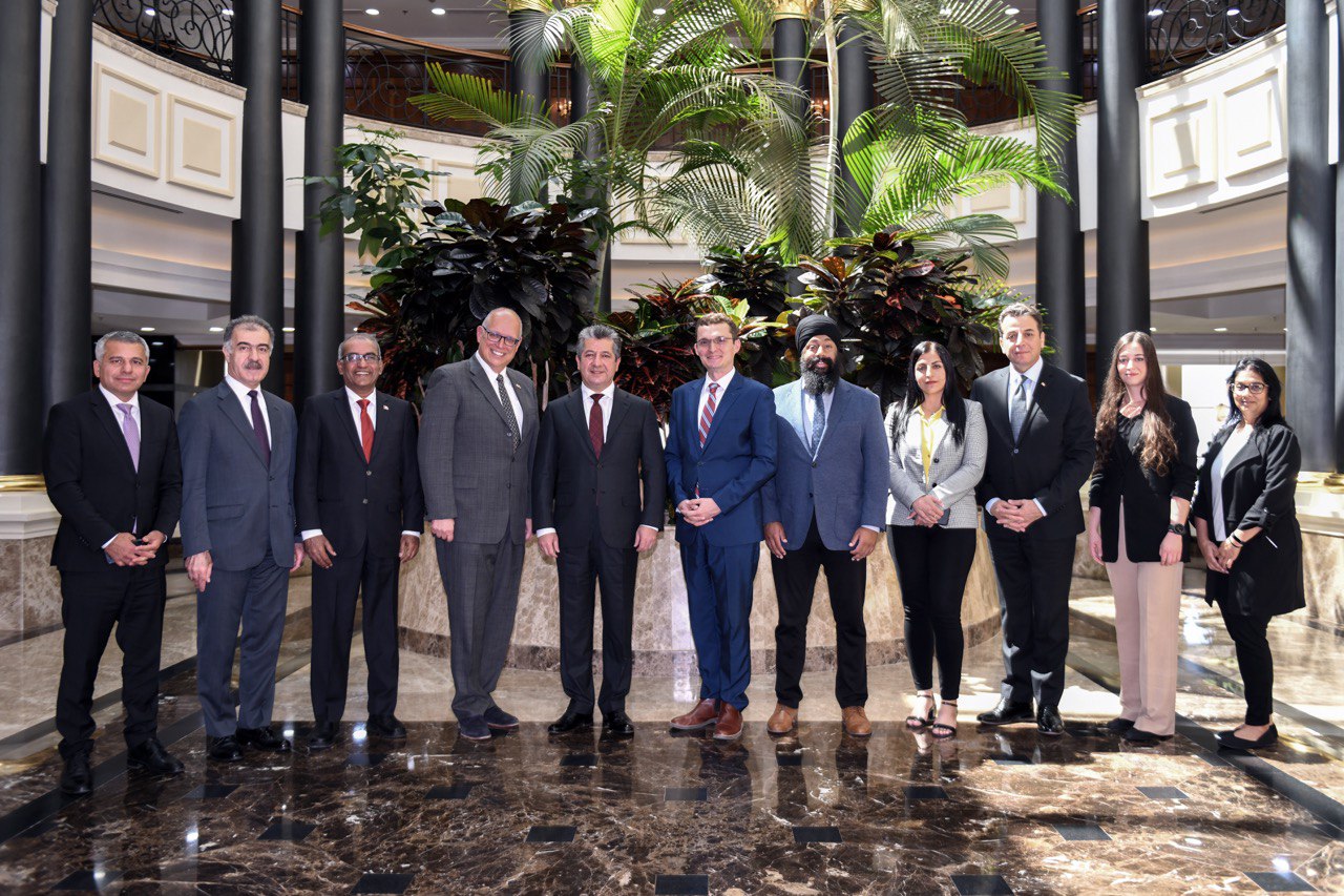 PM Masrour Barzani and FM Safeen Dizayee with the Canadian delegation, Sept. 4, 2023. (Photo: KRG)