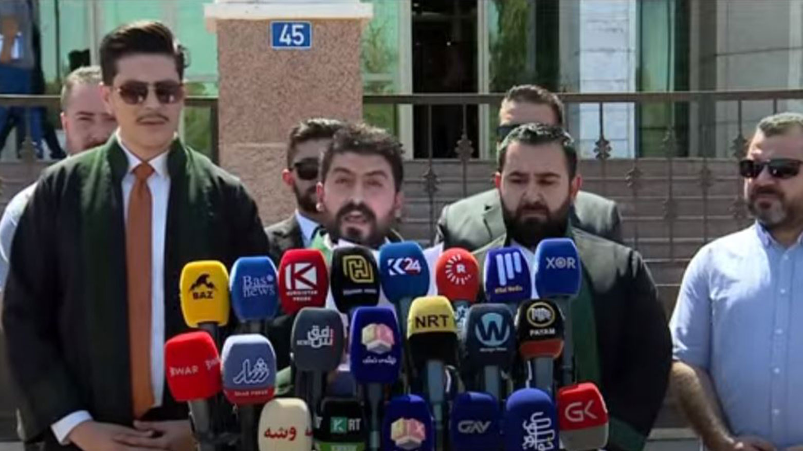 چالاکوانانی مەدەنی سکاڵای یاسایی لەسەر چەند پەرلەمانتارێک و شاسوار عەبدولواحید تۆمار دەکەن