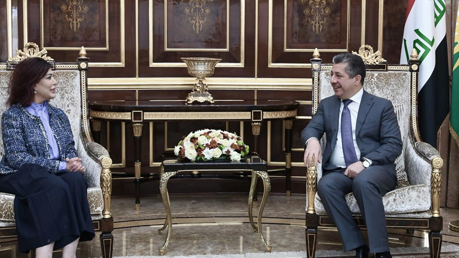 رئيس حكومة إقليم كوردستان مسرور بارزاني وسفيرة العراق لدى السعودية صفية السهيل