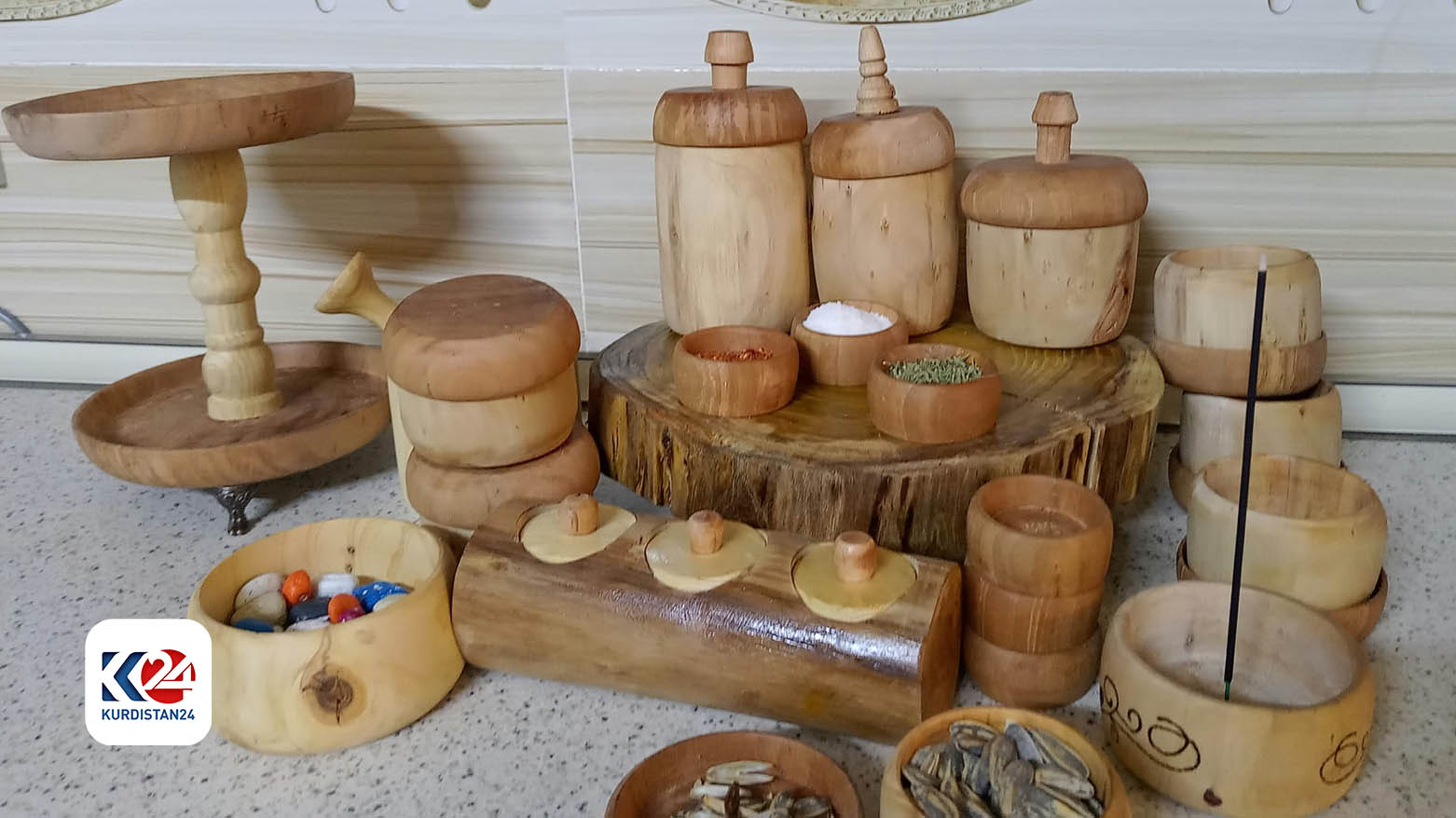 كارێكی ده‌ستی ده‌ستڕه‌نگینی كورد، ئاواره‌ حه‌مه‌ڕه‌شید