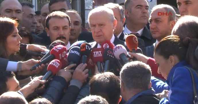 Li Tirkiyê serkirdeyên partiyên serekî dengê xwe bikar tînin