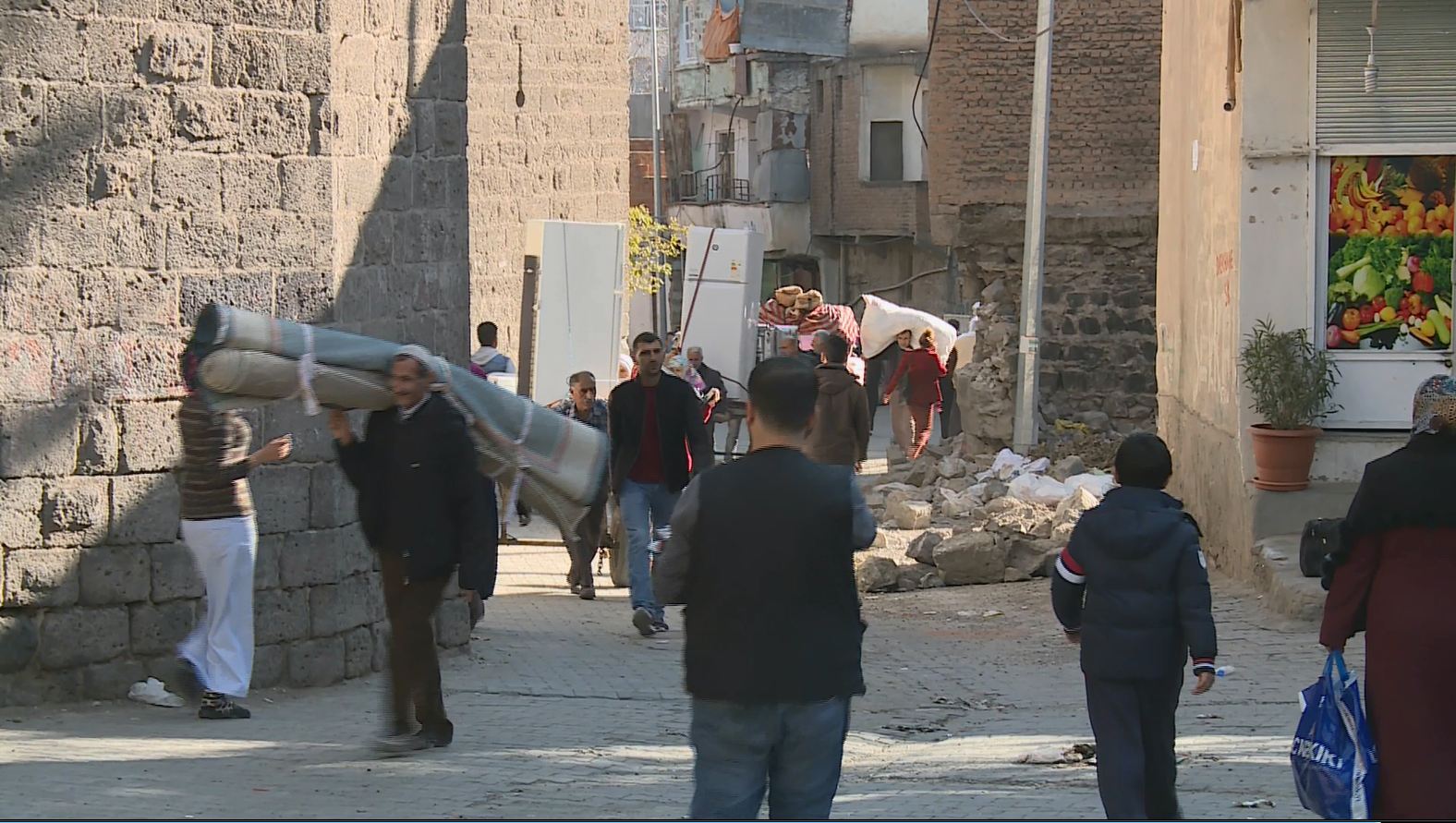 Serpêhatiya malbateke ku ji ber şerê li Sûrê koçber bûye