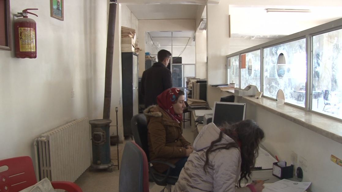 Rêveberiya Kobanê nasnameyan dide welatiyan