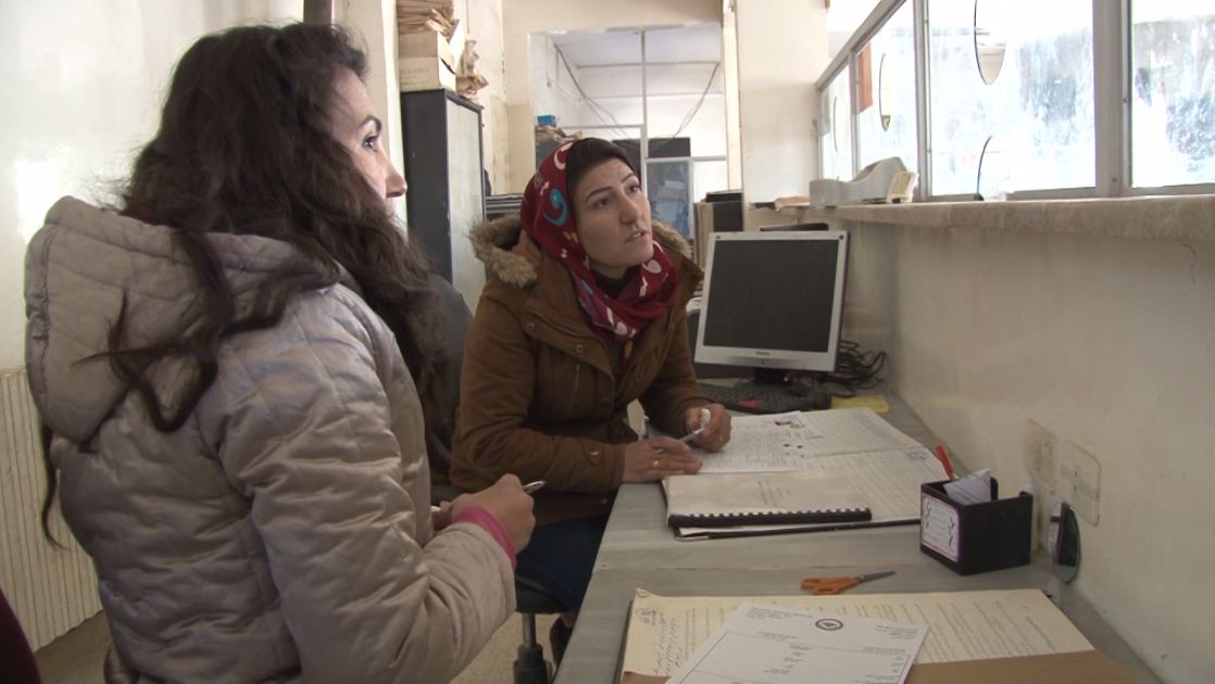 Rêveberiya Kobanê nasnameyan dide welatiyan