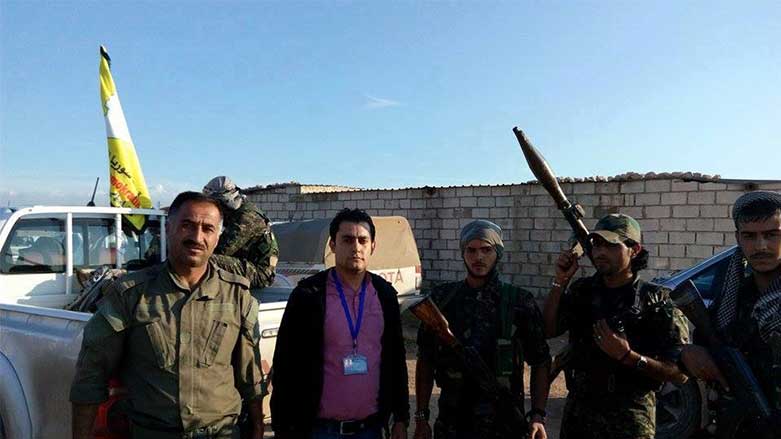 Peyamnêrê K24ê di romalkirina şerê başûrê Hesekê de birîndar dibe