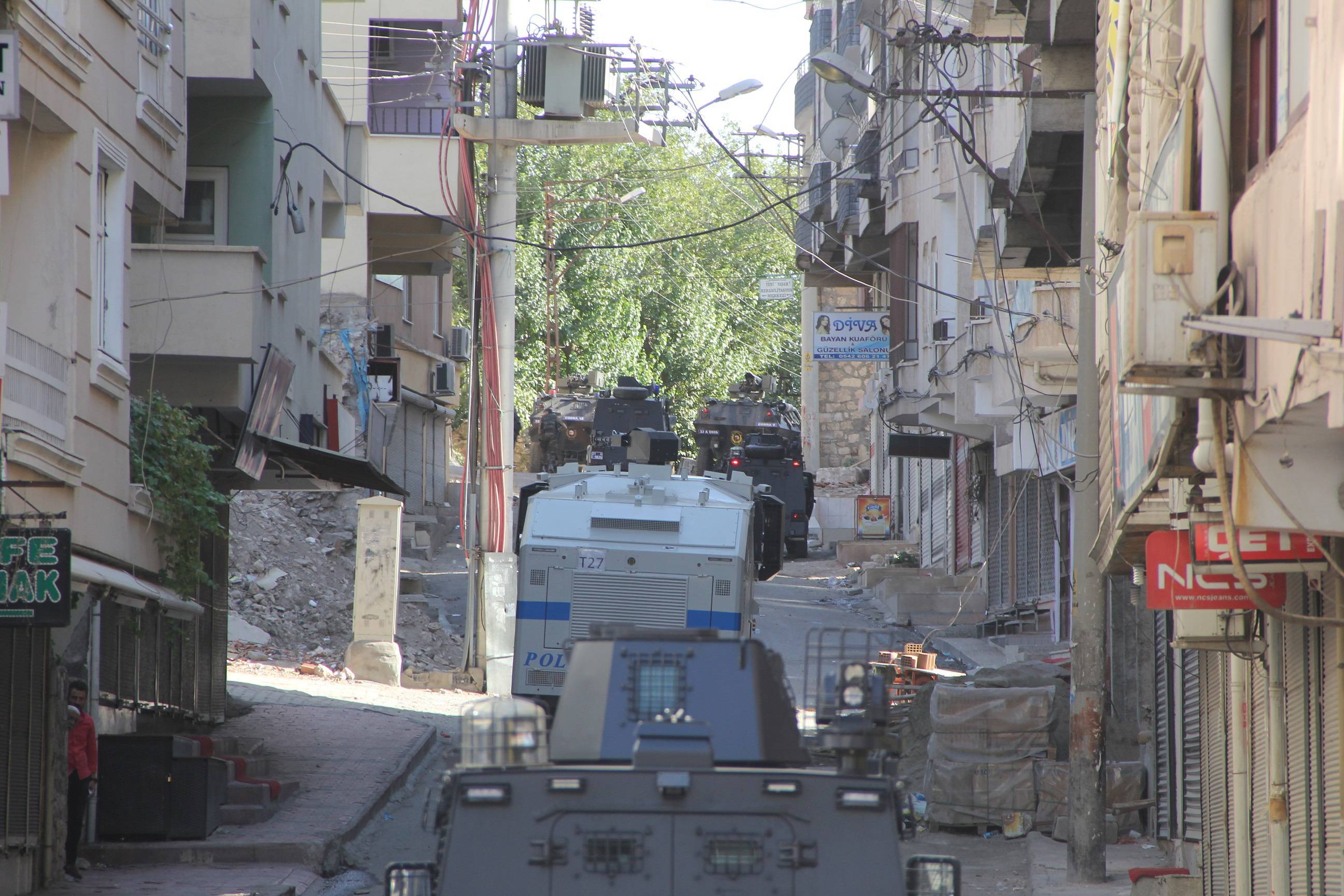 Nerazîbûnên li dijî şerê Farqînê berdewam in