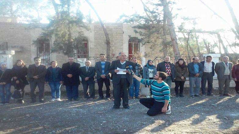 Parêzrên Kobanê kuştina Elçî şermezar dikin