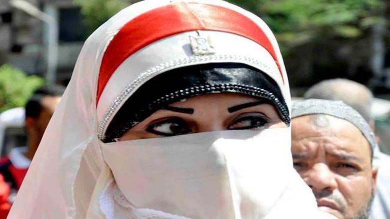كانديدێكى په‌رله‌مانى ميسر رووپۆشه