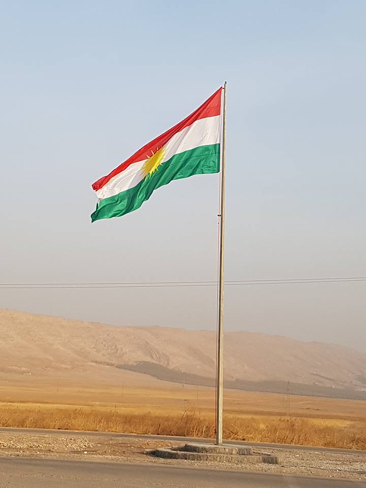 ئاڵايه‌كى گه‌وره‌ى كوردستان له‌ ناوه‌ران هه‌ڵكرا
