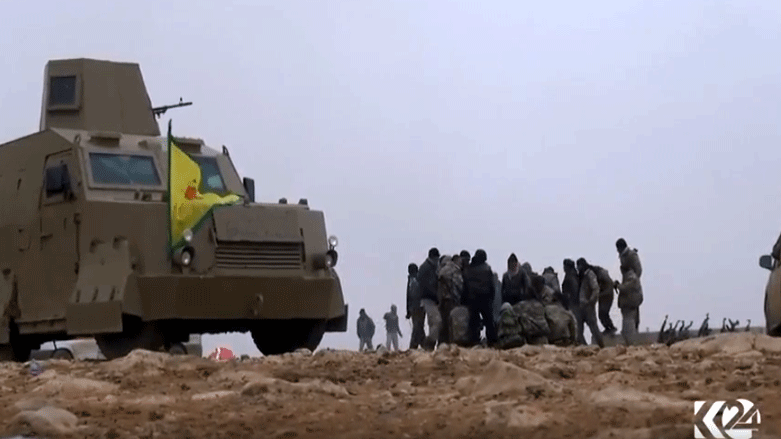 ھێزەکانی سووریای دیموکرات ھەوڵدەدەن بەنداوی سەورە لە دەستی داعش رزگار بكەن