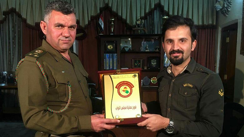 ئه‌نجوومه‌نى نوێنه‌ران ستافى به‌رنامه‌ى ئابوور خه‌ڵات ده‌كات
