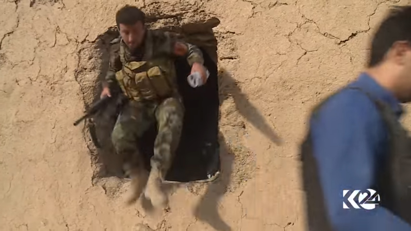 (بالصور).. البيشمركة تكتشف نفقا بـ