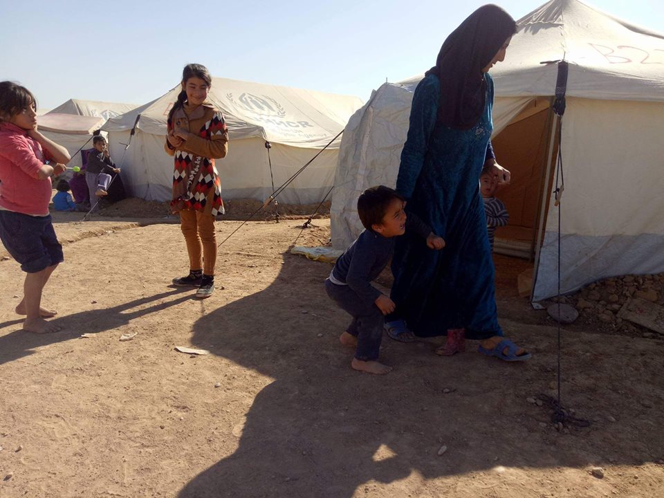 بە وێنە... ژیانی منداڵانی ئاوارە لە رۆژی جیھانی مافەكانی منداڵان