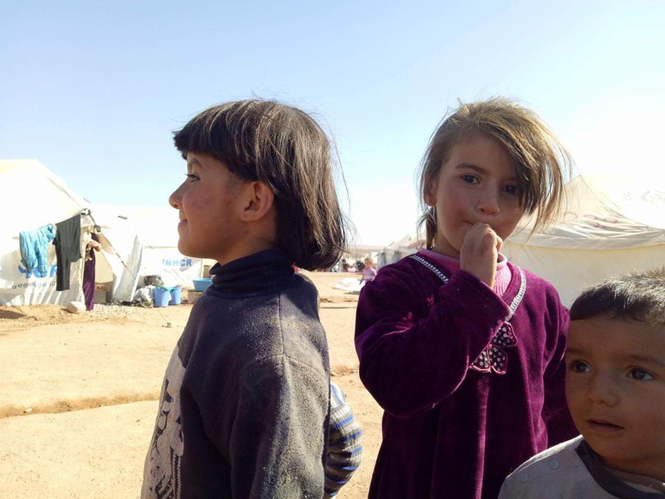 بە وێنە... ژیانی منداڵانی ئاوارە لە رۆژی جیھانی مافەكانی منداڵان