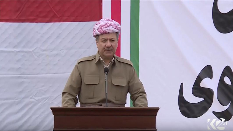 بارزانی: زياتر له‌ 11 هه‌زار  پێشمه‌رگه‌ى ئێمه‌ شه‌هيد و بريندار بوون تازه‌ دێن ده‌تانه‌وێت باسى فيدراڵييه‌تى پارێزگاكان بكه‌ن 