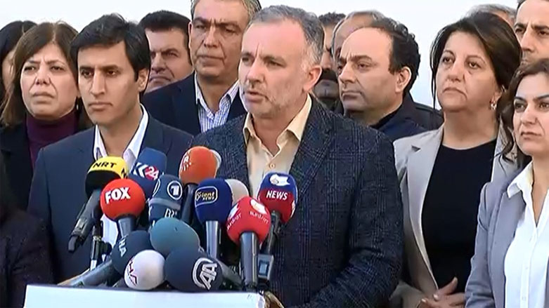 هه‌ده‌په‌ كار و چالاكییەكانی له‌ په‌رله‌مانی توركیا هه‌ڵپه‌سارد