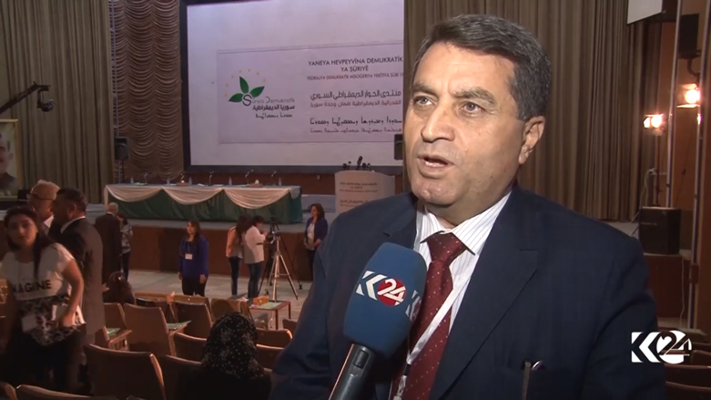 مسؤول بالادارة الذاتية: دول كبرى ترى الفيدرالية حلا لسوريا