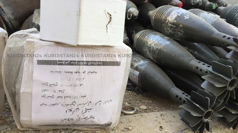 بە وێنە... دەست بەسەر چەندین بۆمب و تەقەمەنی داعش دادەگیرێت