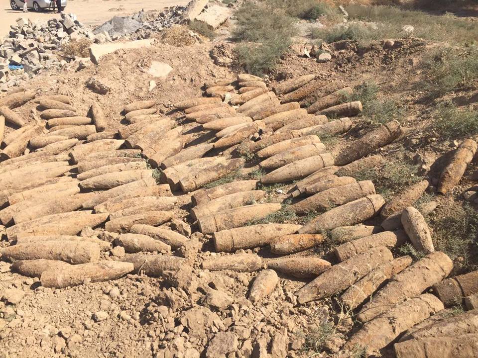 بە وێنە...لە گەرمیان جبەخانەیەكی چەك و تەقەمەنی دەدۆزرێتەوە