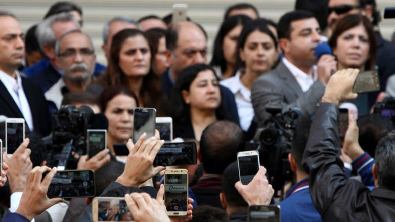 فه‌ره‌نسا  بە جیدی نیگەرانە بەرامبەر دەستبەسەر كردنی پەرلەمانتارانی كورد