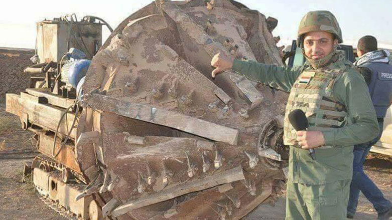 بالفيديو.. العراق يستعين بـ"هرقل" لرفع حفارة عملاقة لداعش