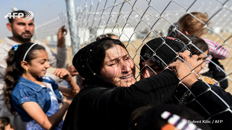 بعد سنتين من الغياب ..نازحون موصليون جدد يلتقون بأفراد من عوائلهم (بالصور)