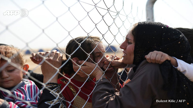 بعد سنتين من الغياب ..نازحون موصليون جدد يلتقون بأفراد من عوائلهم (بالصور)