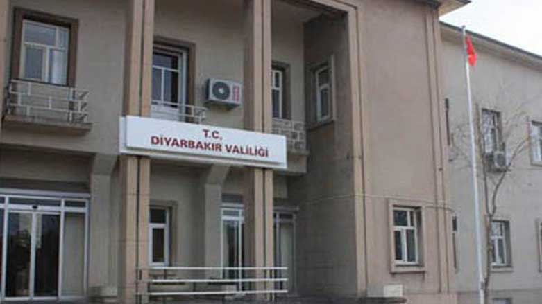 Êrîş li avahiya parêzgariya Diyarbekirê hat kirin