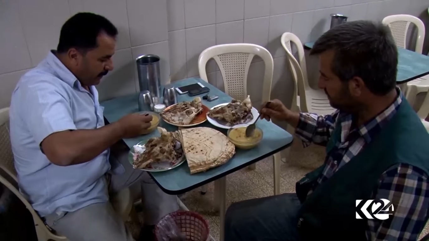 بالصور.. أقدم مطعم في القامشلي