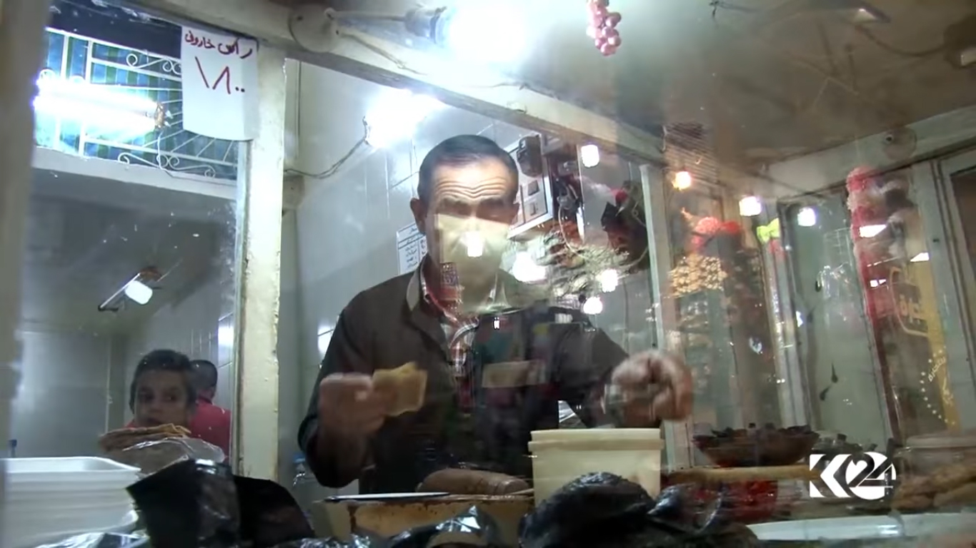 بالصور.. أقدم مطعم في القامشلي